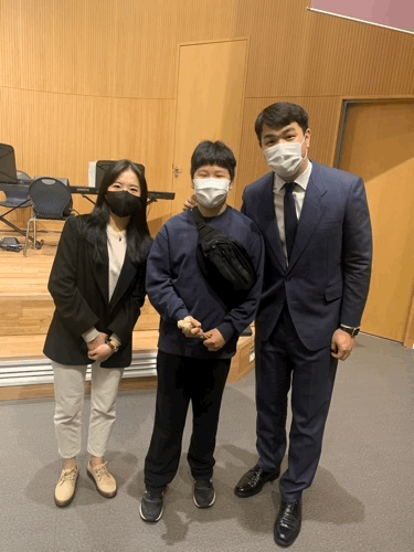 2426B83C-0175-4A74-995C-F8B3B4A57CC7.gif