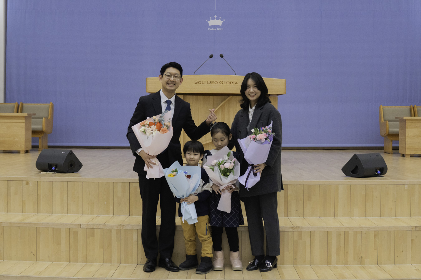 2025-02-16_제자,사역훈련 수료예배-97.jpg