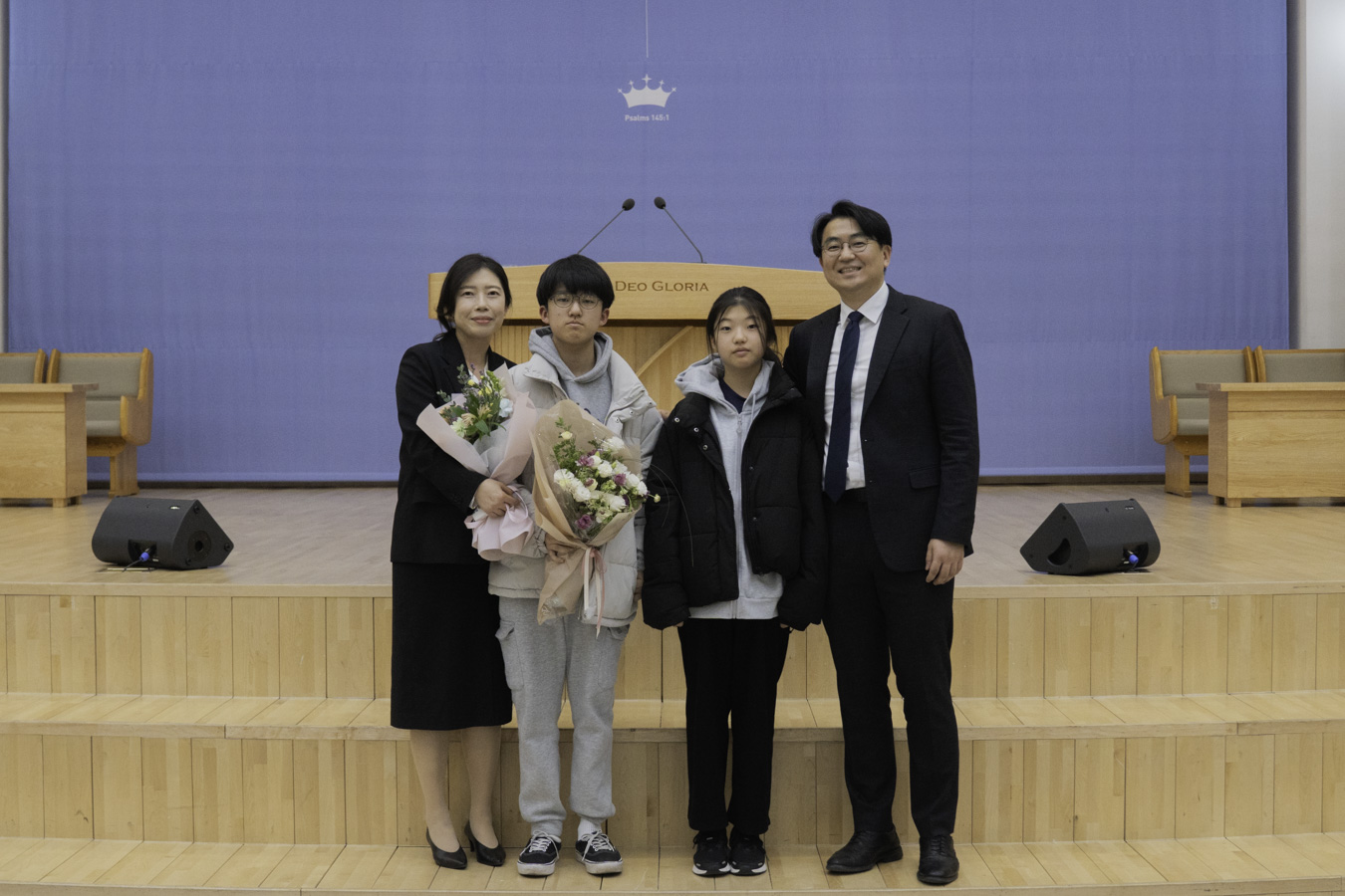 2025-02-16_제자,사역훈련 수료예배-95.jpg