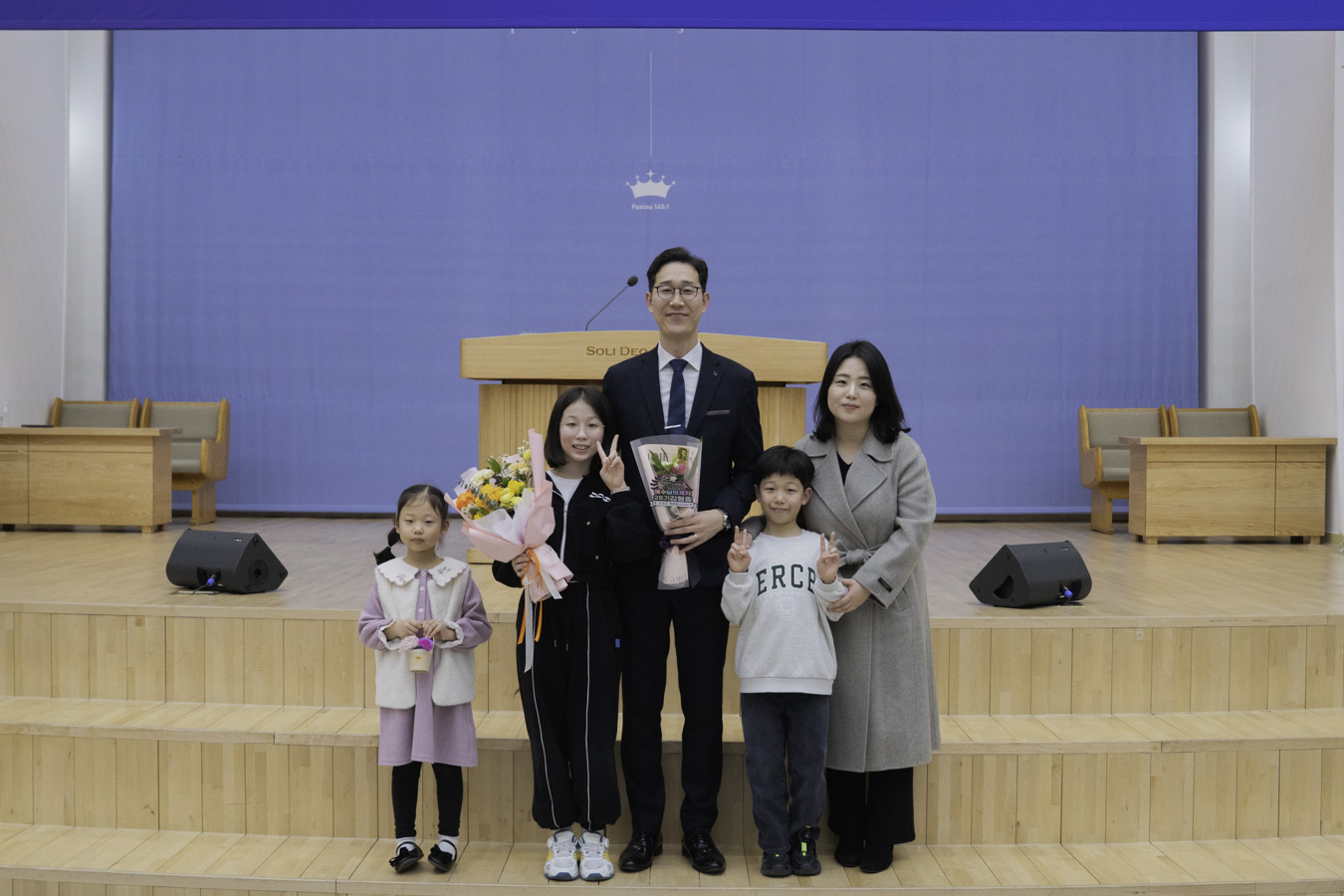2025-02-16_제자,사역훈련 수료예배-83.jpg
