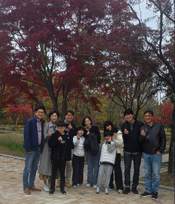 15다락방 단체1.png