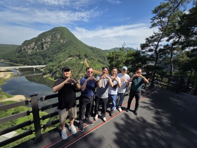 단체사진3.jpg