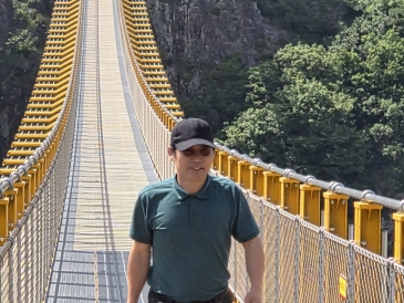 출렁다리 건너기4.jpg