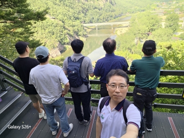 단체사진7.jpg