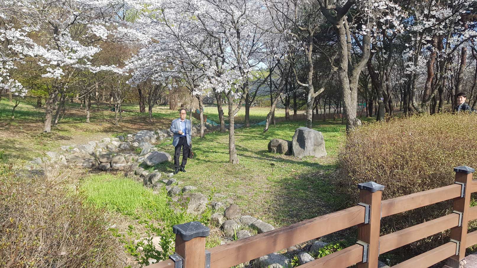 KakaoTalk_20250406_163909900_06.jpg