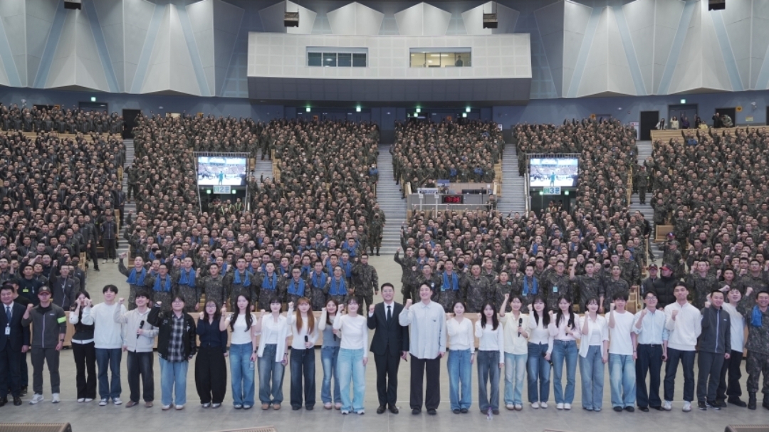 연무대교회 예배 사진1.jpg