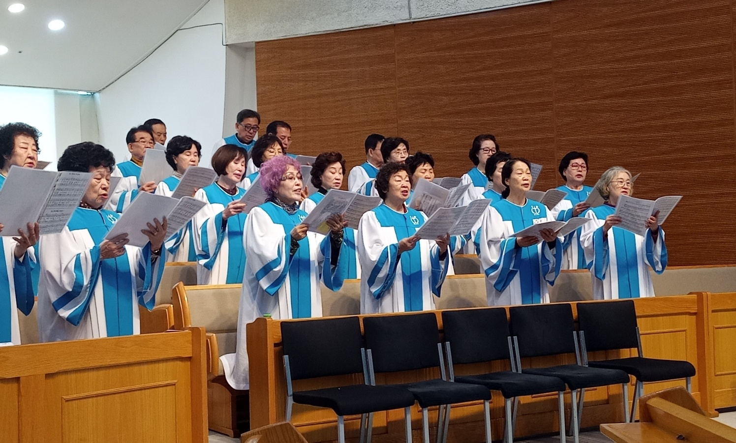 KakaoTalk_20241031_225043754_09.jpg