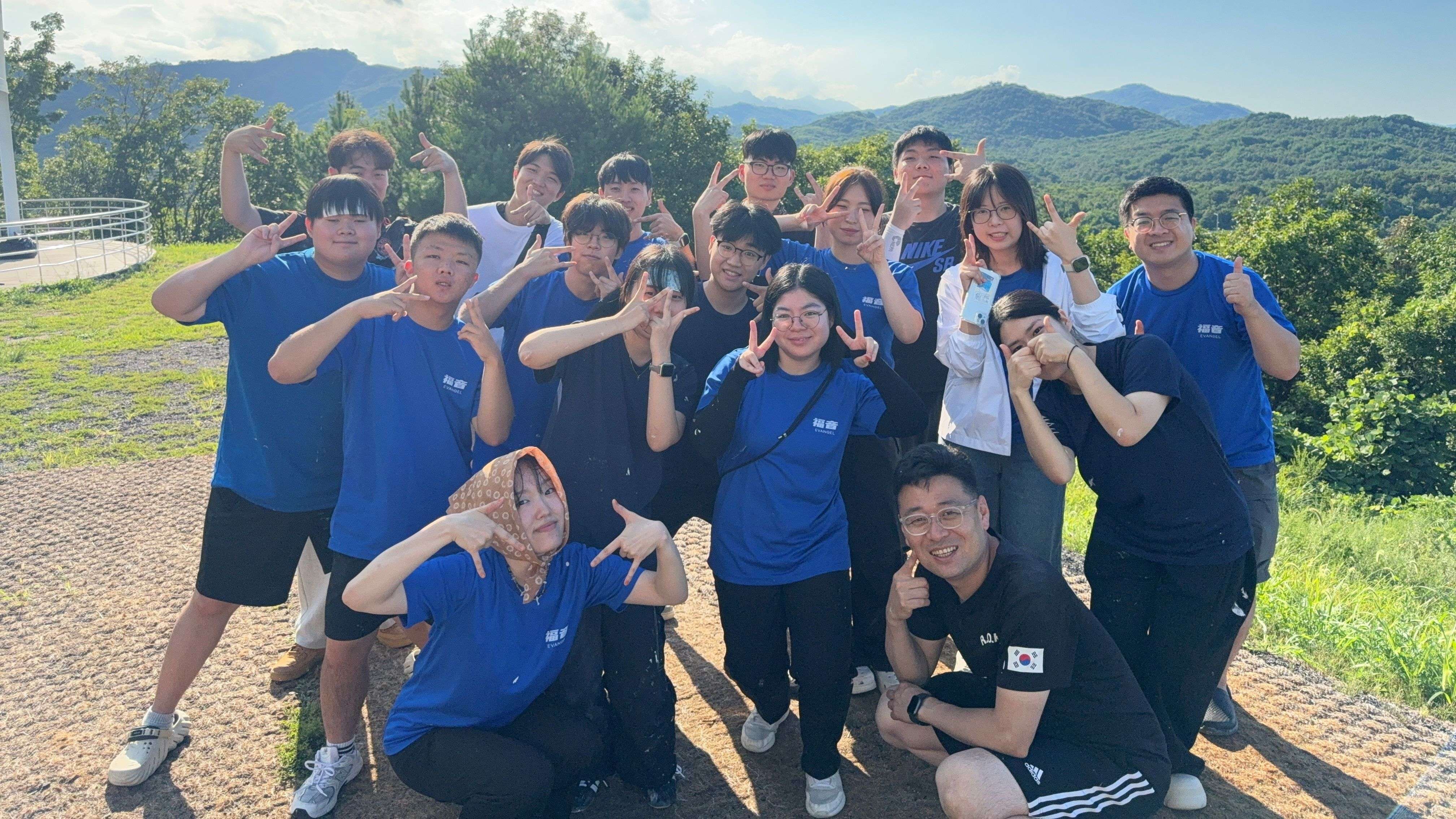 고성단기봉사팀 단체사진.jpg