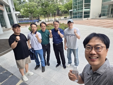단체사진0.jpg